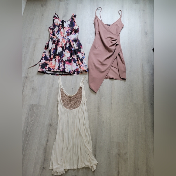 DRESS BUNDLE - Picture 4 of 5